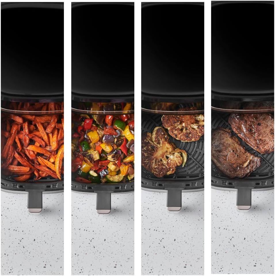 Quatre vues du panier du Russell Hobbs SatisFry 27610-56 en cuisson, avec des frites de patate douce, des légumes méditerranéens, un steak de chou-fleur et deux pièces de boeuf sur la plaque