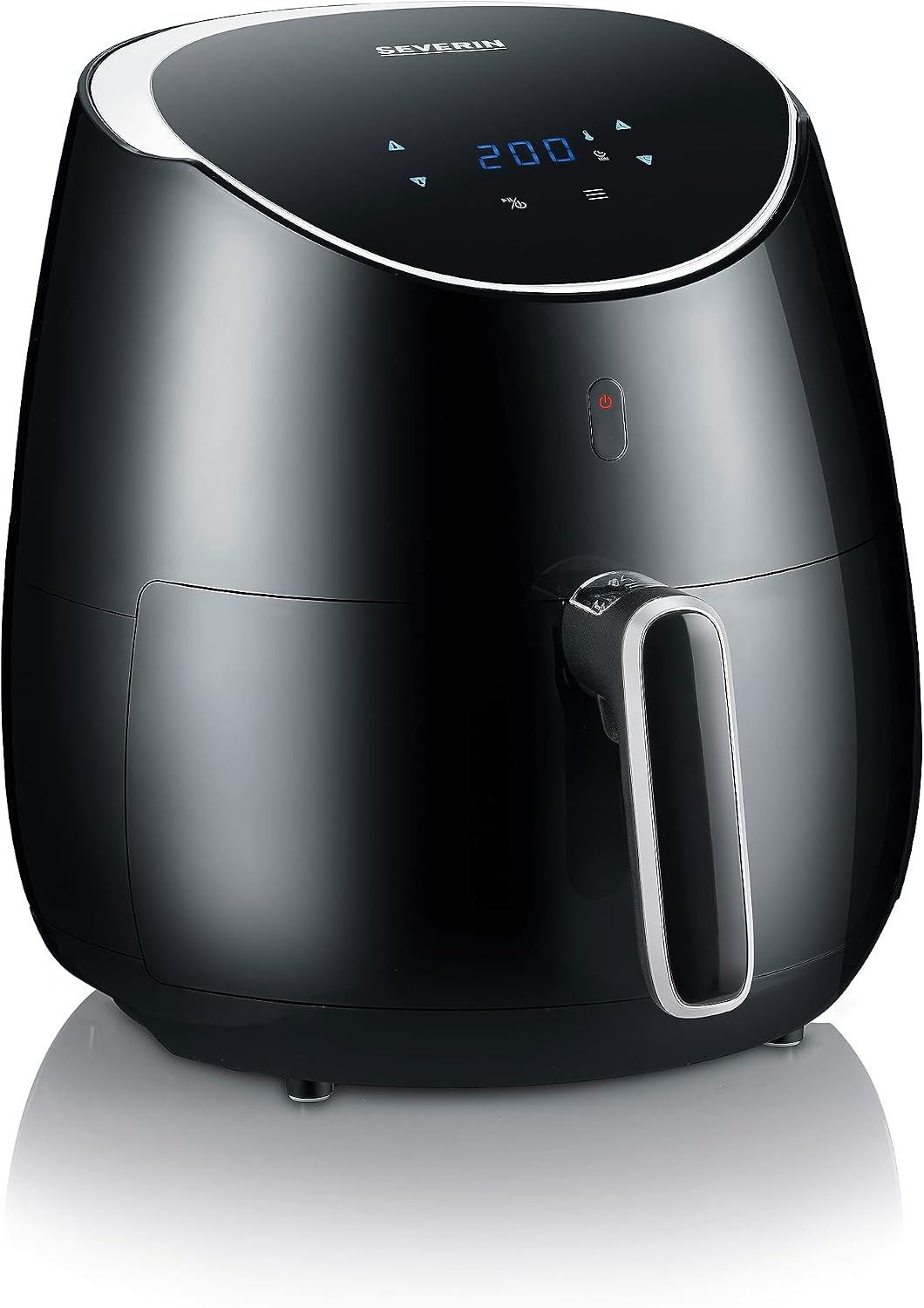 Airfryer Severin FR 2445 noir vu de trois quarts, son bandeau tactile incliné affichant 200 degrés et sa poignée blanche sur le panier