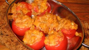 Tomates farcies à l’airfryer : temps de cuisson et recette